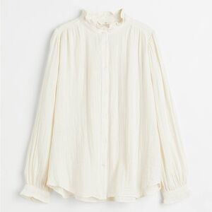 NWOT- H & M COTTON MUSLIN BLOUSE- CREAM COLOR